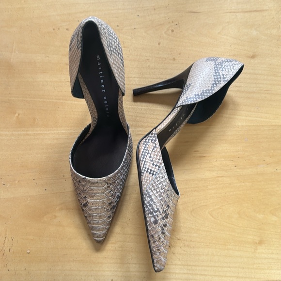 New - Martinez Valero snakeskin camel heels - Picture 1 of 7